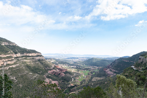 Vista elevada de un valle