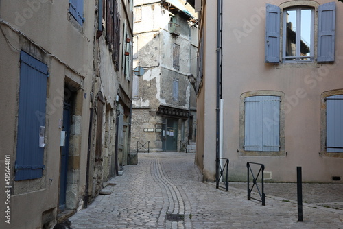 Rue typique, ville de Mende, département de la Lozere, France