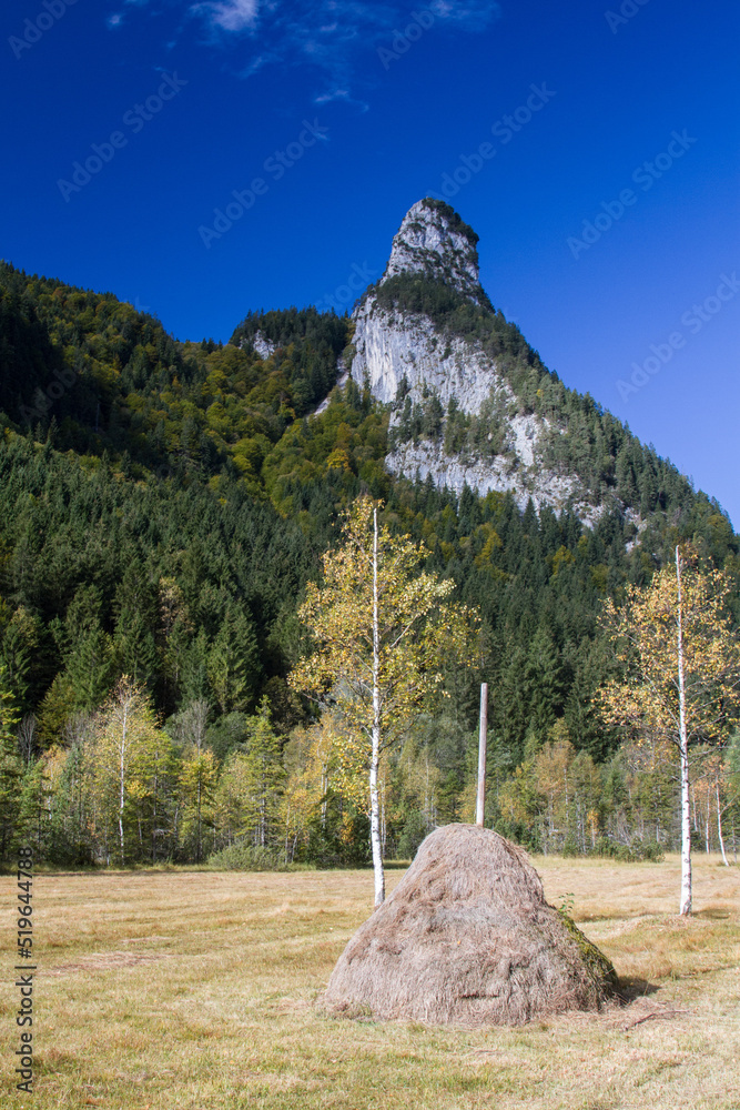 custom made wallpaper toronto digitalDer Kofel thront über dam Passionsspielort Oberammergau