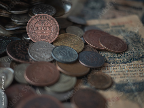 Canvastavla close up of old vintage coins with old Soviet banknote