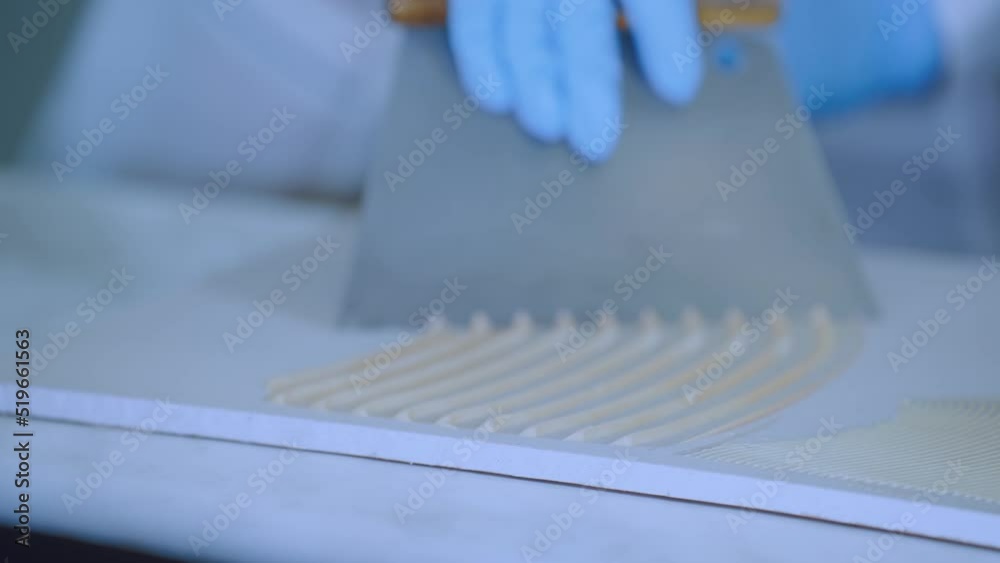 Glue testing in the laboratory, glue application Glue testing in the laboratory, glue application