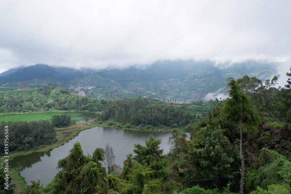 Fototapeta premium landscape with lake and mountains