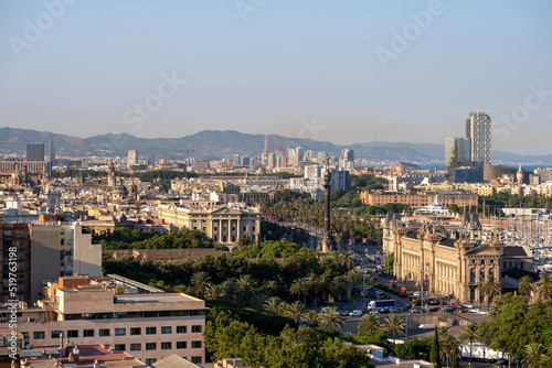 Fototapeta Naklejka Na Ścianę i Meble -  Panoramic view of the city of Barcelona from the Montjuic hill