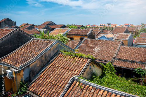 Vista de viviendas y edificios desde arriba, de la ciudad de Hoi An, en Vietnam