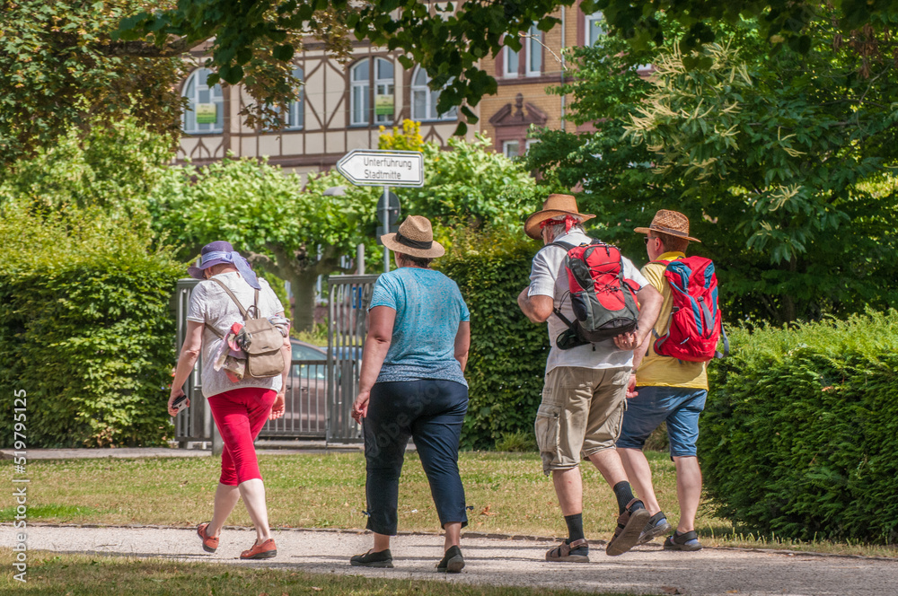 Fototapeta premium touristengruppe in bingen am rhein