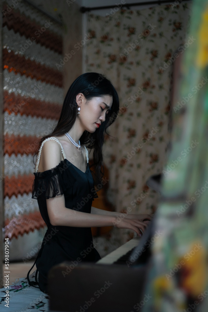 The girl who plays the piano at home