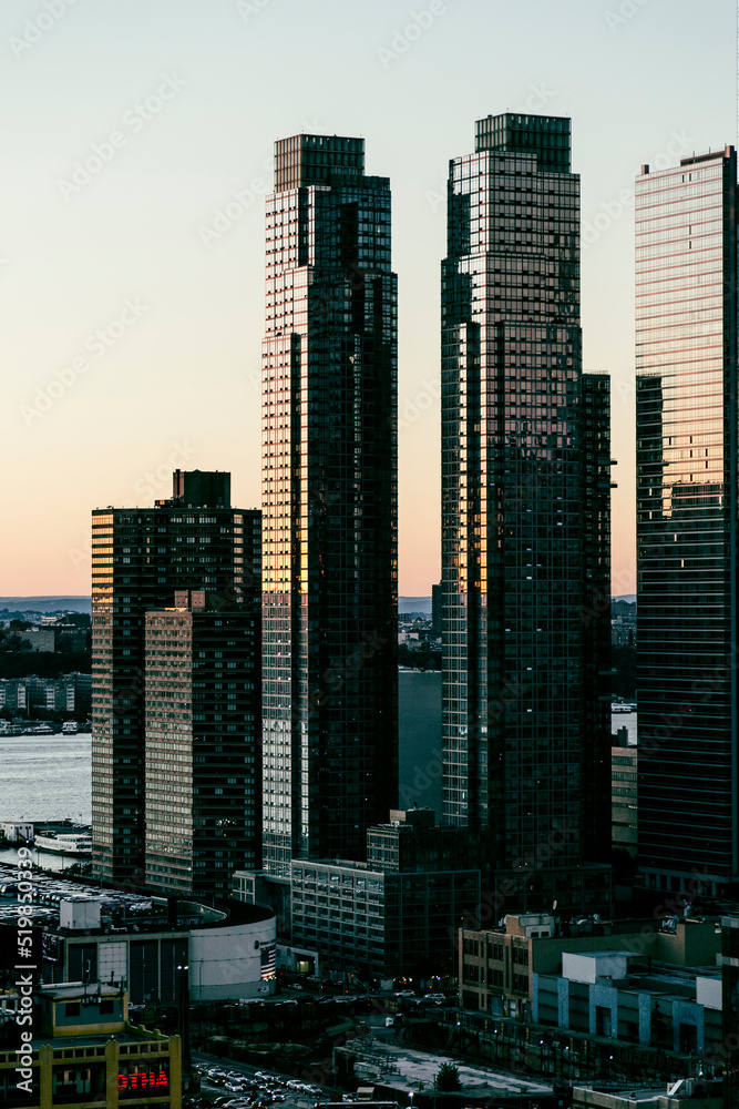 Obraz premium skyscrapers in New York City. Really tall and beautiful buildings. A typical image of the city