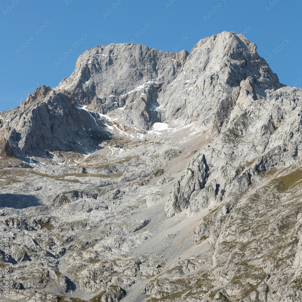 Neverón de Urriellu en el Parque Nacional de Picos de Europa, España