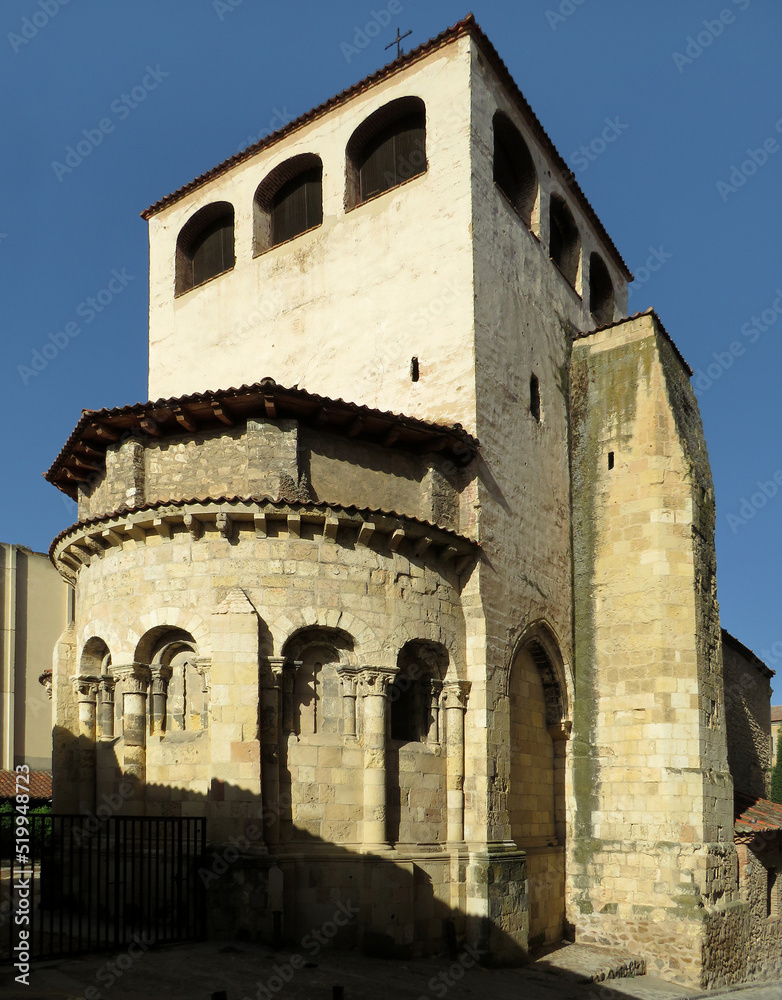 Romanesque church of San Clemente. (12th-13th century). View of the exceptional apse.
Historic city of Segovia. Spain. 