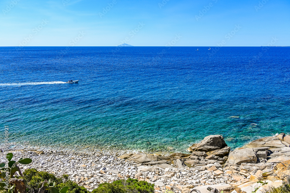 Seccheto, Elba, Insel, Küste, Motorboot Pianosa, Isola di Montecristo, Meer, Thyrrenisches Meer, Toskana, Toskanischer Archipel, Segelschiffe, Wassersport, Bergstrasse, Sommer, Italien Seccheto, Elba, Insel, Küste, Motorboot Pianosa, Isola di Montecristo, Meer, Thyrrenisches Meer, Toskana, Toskanischer Archipel, Segelschiffe, Wassersport, Bergstrasse, Sommer, Italien
