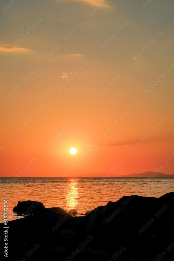 Obraz premium sunset over the sea