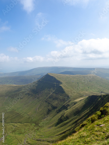Fototapeta Naklejka Na Ścianę i Meble -  Wales mountain views on a sunny day