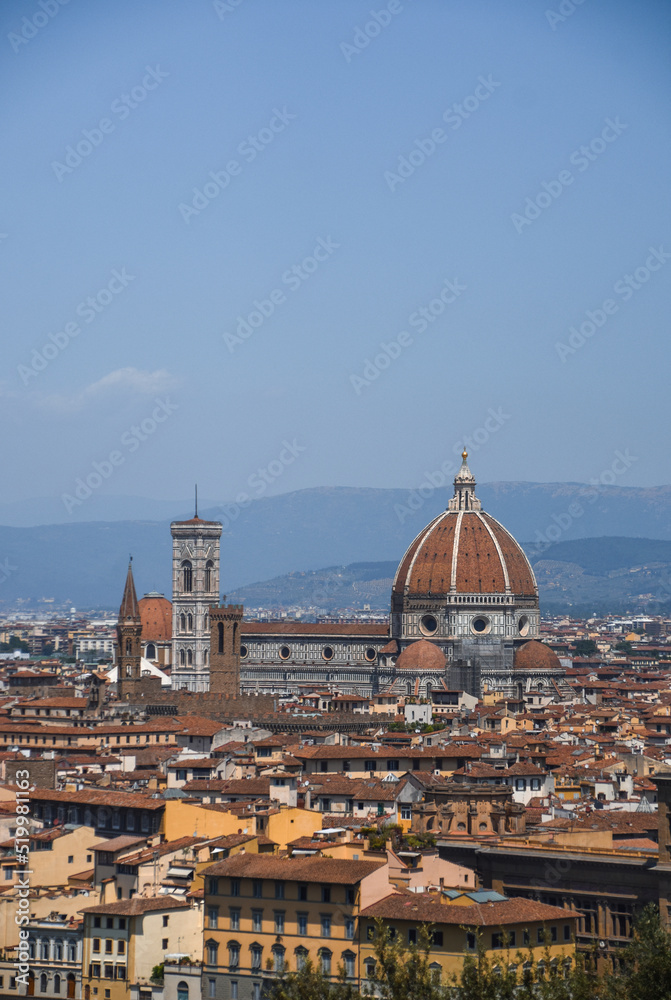 Foto panorámica de la ciudad de Florencia con la catedral