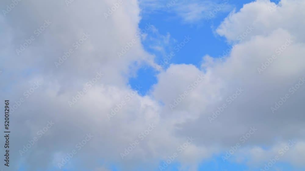 Video of blue sky with flowing clouds Video of blue sky with flowing clouds