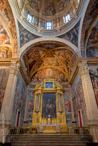 VALENCIA, SPAIN - FEBRUARY 15, 2022:  The presbytery and main alatar of churc...