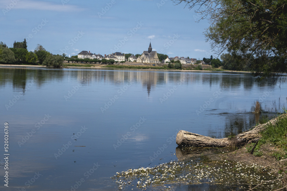 La Loire à vélo, de Nevers à Nantes. La Loire à vélo, de Nevers à Nantes.