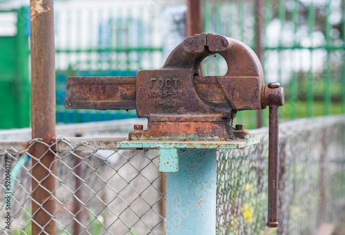 Vices were made during the times and according to the standards of the USSR. Old vise covered with corrosion.
