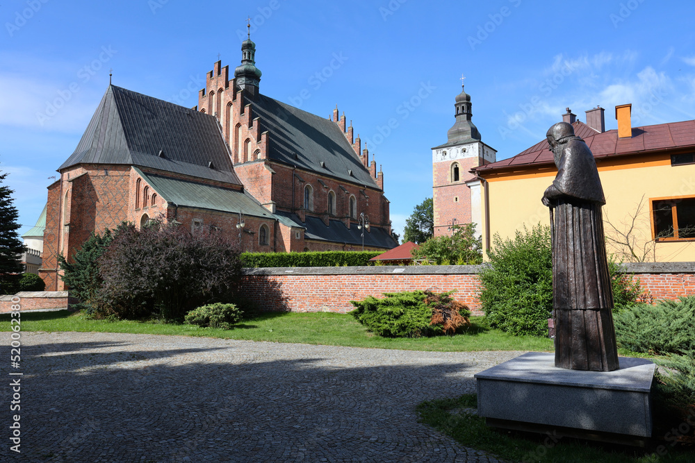 Biecz – miasto w południowo-wschodniej Polsce. Osada otrzymała prawa magdeburskie w 1257.  Ze względu na bogatą historię często jest nazywane „perłą Podkarpacia” lub „małym Krakowem”.
Kościół farny pw