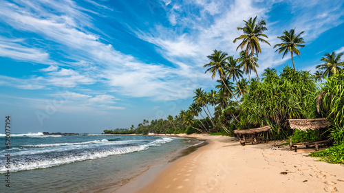 Sandy bends of the ocean beach