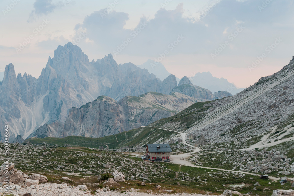 Discover Tre Cime di Lavaredo's Dolomites majesty. Iconic peaks, nature's artistry. Explore dramatic landscapes, ignite wanderlust, feel Earth's grandeur