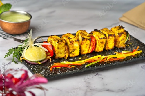 Lasooni Paneer Tikka 
