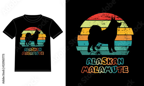 Funny Alaskan Malamute Vintage Retro Sunset Silhouette Gifts Dog Lover Dog Owner Essential T-Shirt
