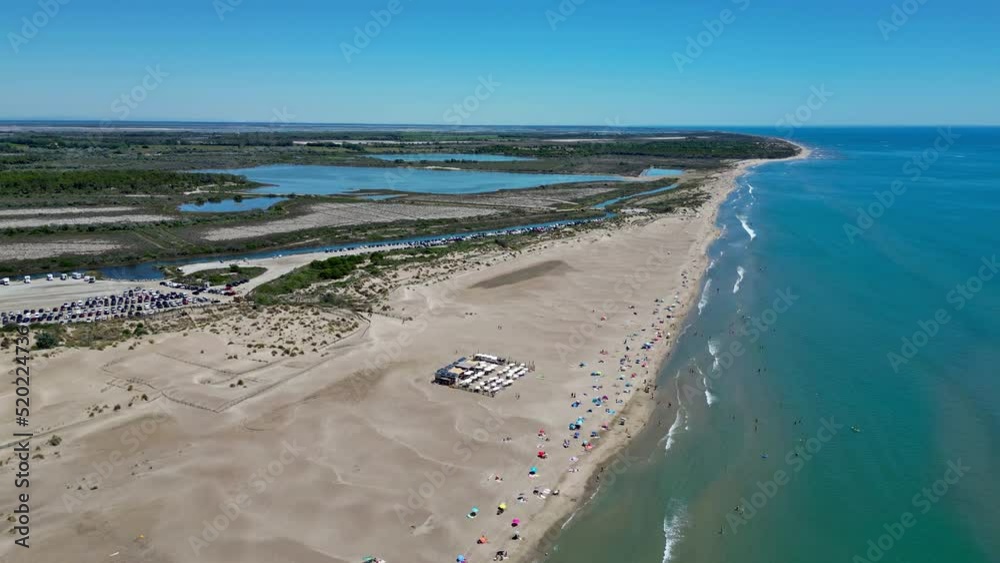 Vue aérienne d'une plage du sud de la France