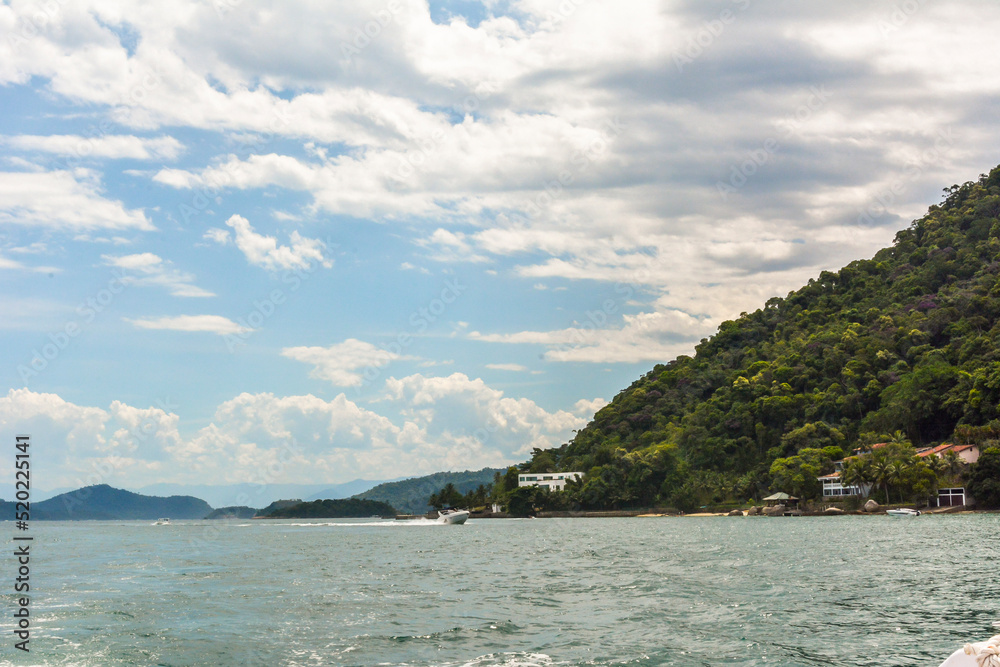 Sea and mountain in the coast of Angra dos Reis town, State of Rio de Janeiro, Brazil. Taken with Nikon D7100 18-200 lens, at 29mm, 1/640 f 20.0 ISO 800. Date: Feb 10, 2016