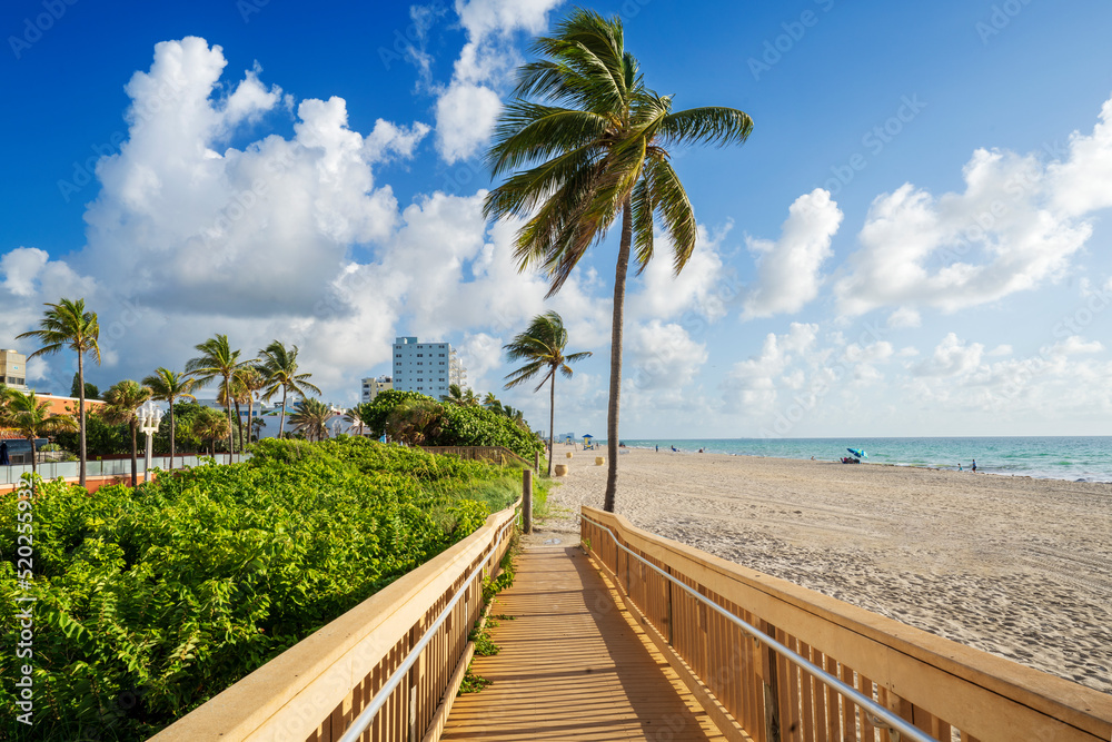 Hollywood Beach,early Morning..Miami,South Florida,USA.