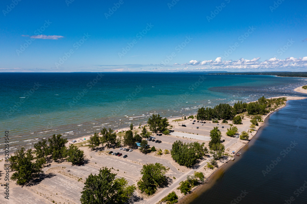 Obraz premium Wasaga Beach drone views shoreline waterfront 