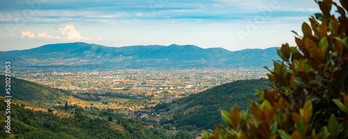 Landscape of the beautiful Tuscany region of Italy. photo