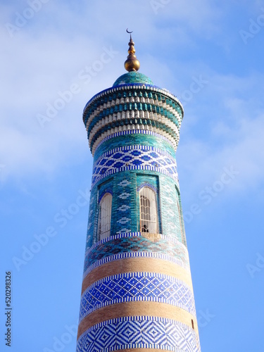 Photo [Uzbekistan] Islam-Khodja minaret with blue sky (Itchan Kala, Khiva)