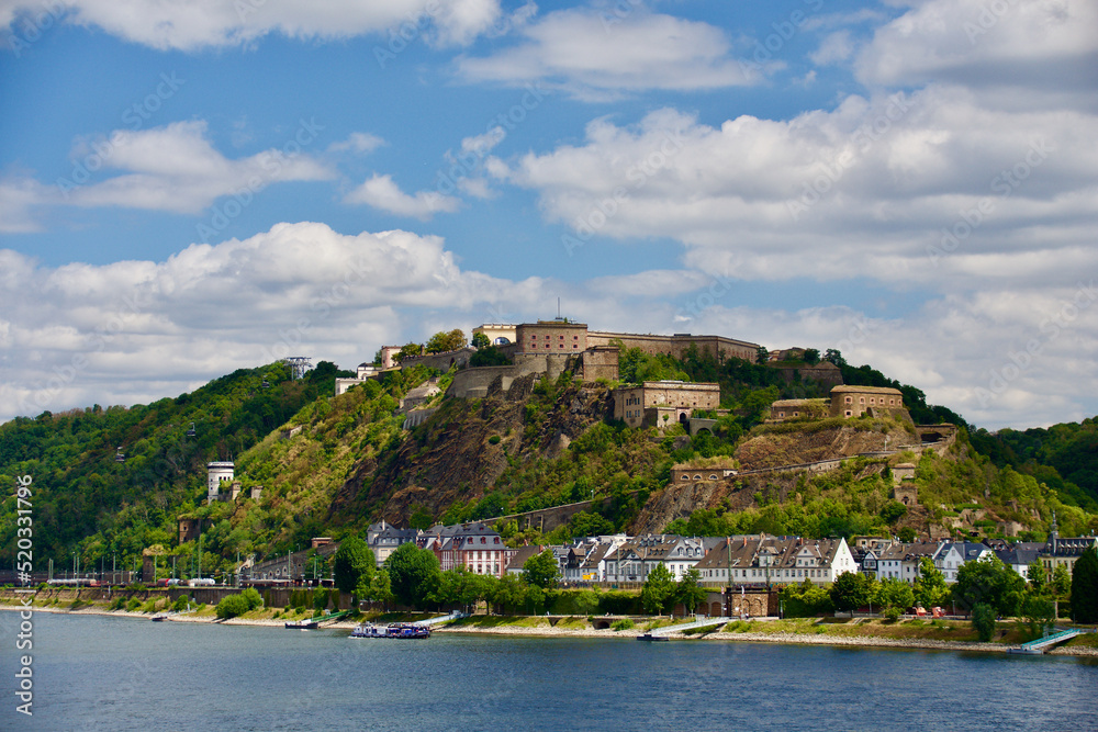 Blick über den Rhein zur Festung Ehrenbreitstein