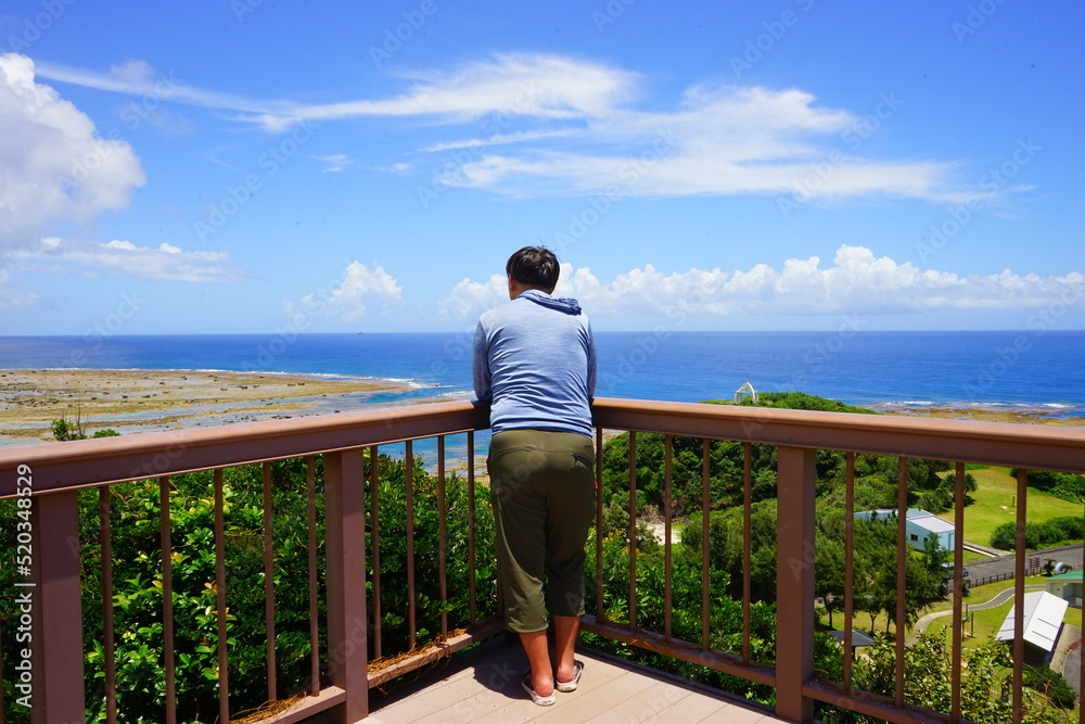 Ayamaru Misaki Cape Park in Amami Oshima, Kagoshima, Japan - 日本 鹿児島 奄美大島 あやまる岬 男性 観光客	