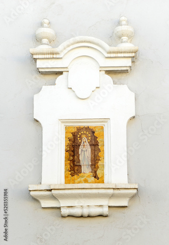 Fototapete Religious altarpiece with image of the Virgin in a street of Puerto Real, Cádiz