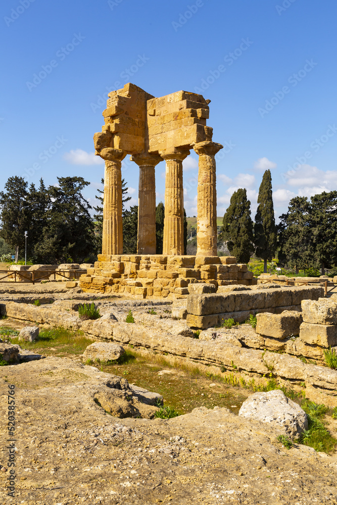 Temple of the Dioscuri and sanctuary of the chthonic divinities
