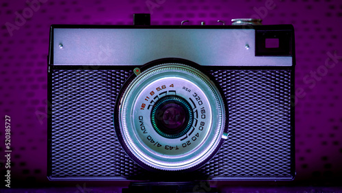 Stary analogowy aparat fotograficzny