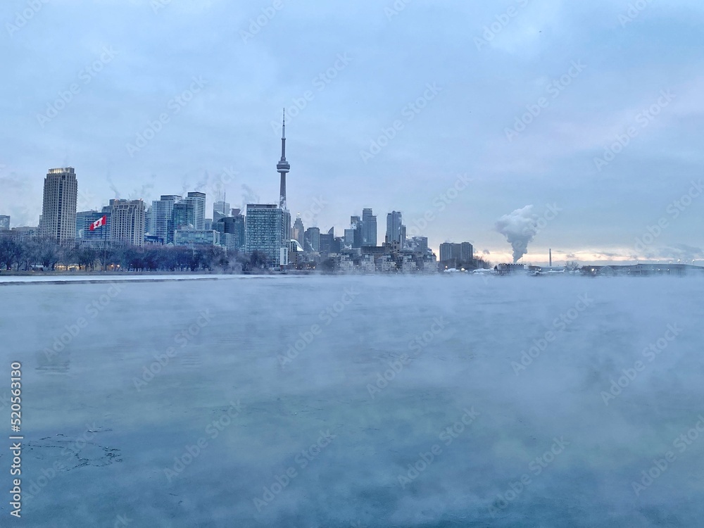 Fototapeta premium Frozen Lake Ontario in Toronto
