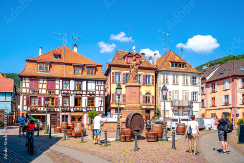 Marktplatz, Ribeauville, Elsass, Frankreich  © Sina Ettmer