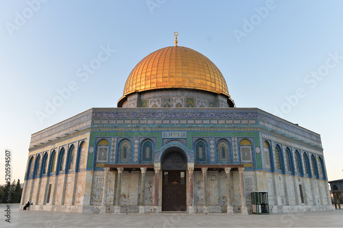 Al-Aqsa Mosque, Temple Mount Jerusalem, Dome of the Rock. sacred place for Muslims and Jewish. Israel