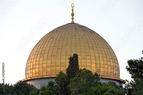 Al-Aqsa Mosque, Temple Mount Jerusalem, Dome of the Rock. sacred place for Muslims and Jewish. Israel