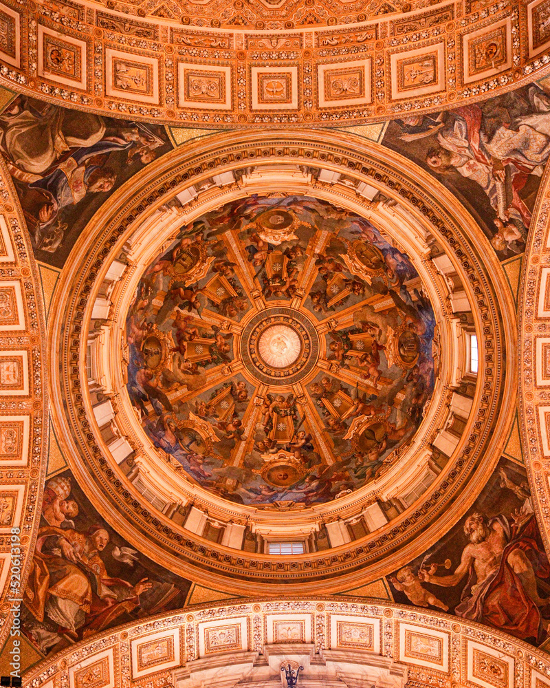 Cúpula de San Pedro, Vaticano
