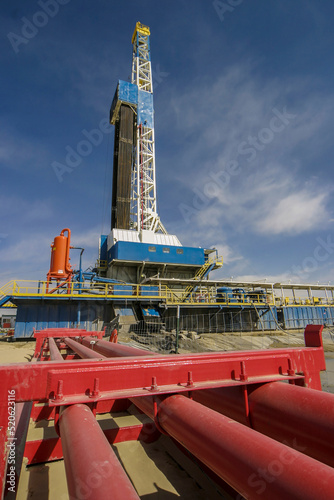 Drilling for oil and gas in Wyoming photo