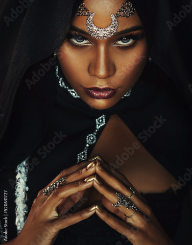 Fantasy african american sexy woman queen priestess of night Fototapet