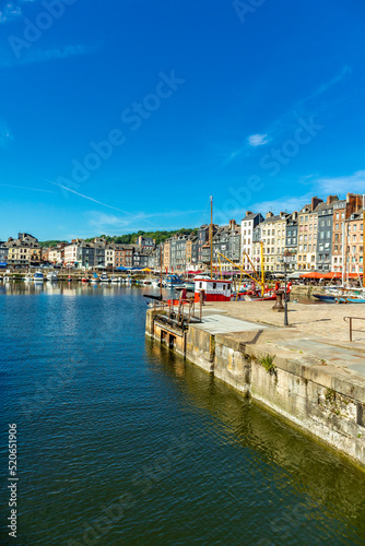 Kleine Entdeckungstour durch die wunderschöne Hafenstadt Honfleur bei Le Havre - Normandie - Frankreich © Oliver Hlavaty