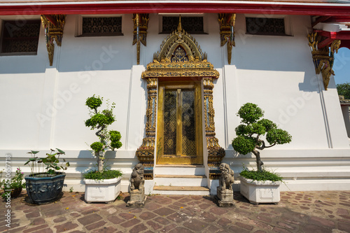 Wat Pho in Bangkok, Thailand © gumbao