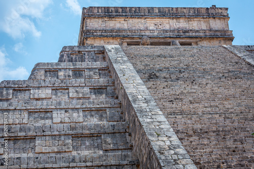 Chichen Itza kukulcan pyramid old ruin  Ancient Mayan civilization