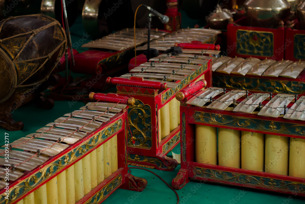 Foto de Gamelan, Bonang, Gamelan, Kendang, Kenong and Gong are