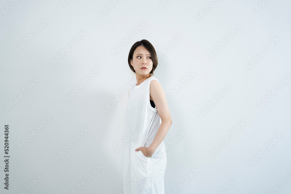 クールな女性