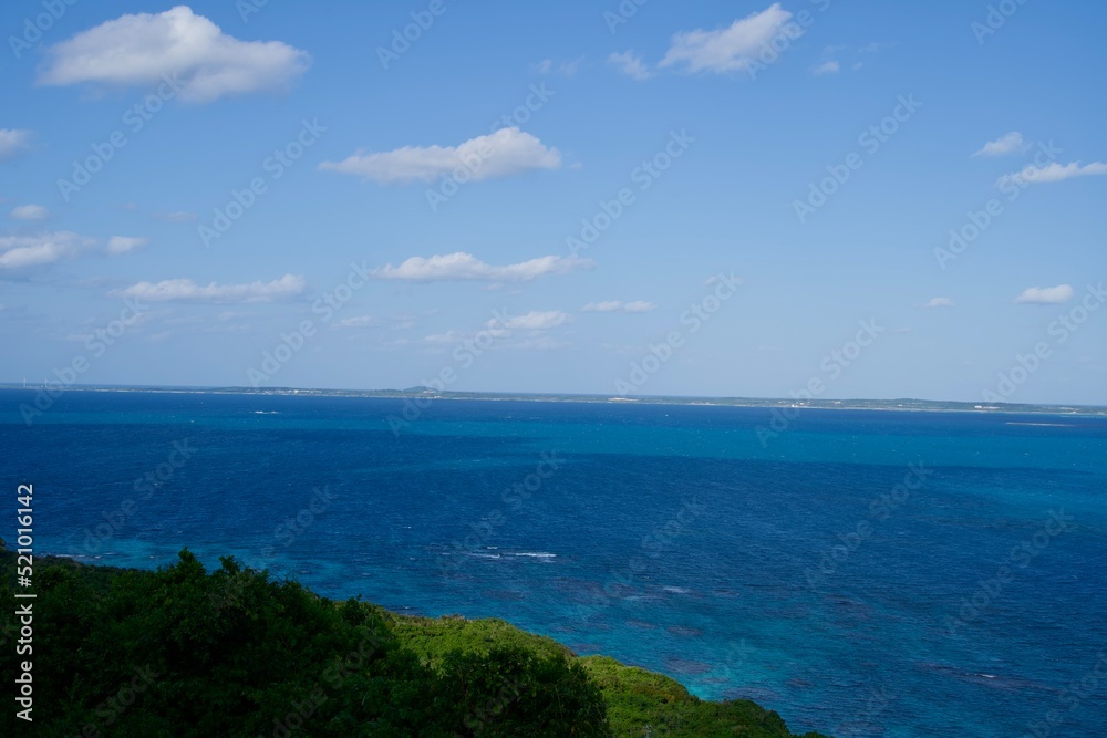 Scenery of the sea and sky of Miyako Island seen from Makiyama Observatory